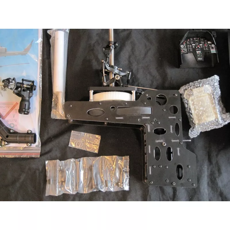 Cobra Bell AH-1W "Gris"  classe 700 Roban...