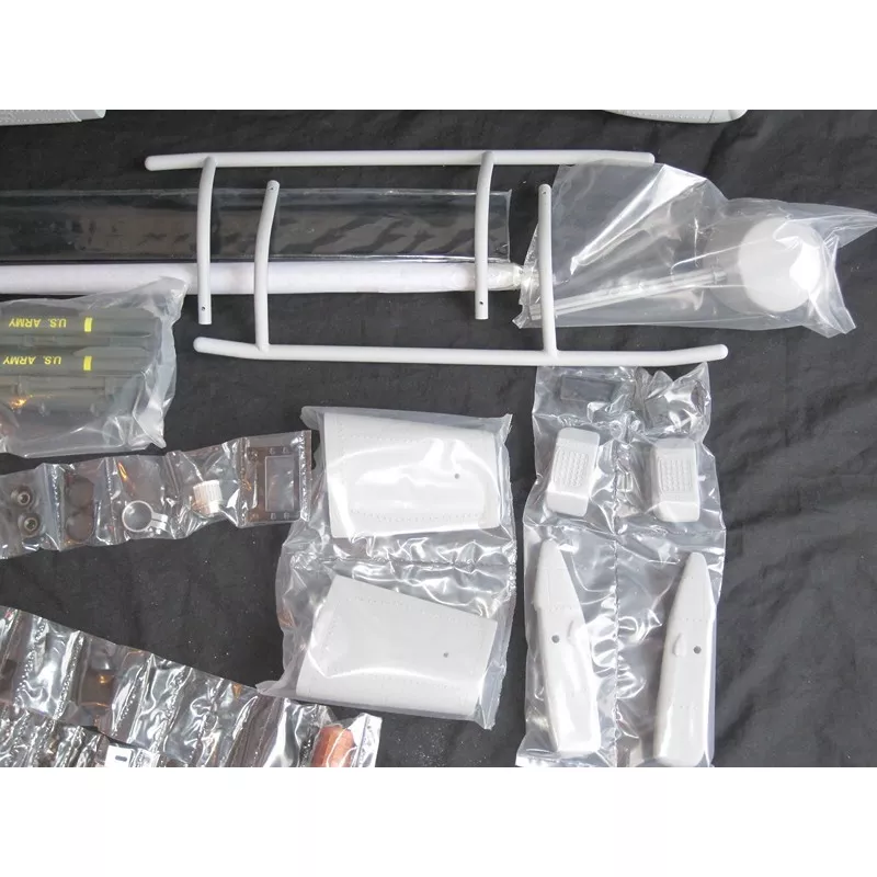 Cobra Bell AH-1W "Gris"  classe 700 Roban...