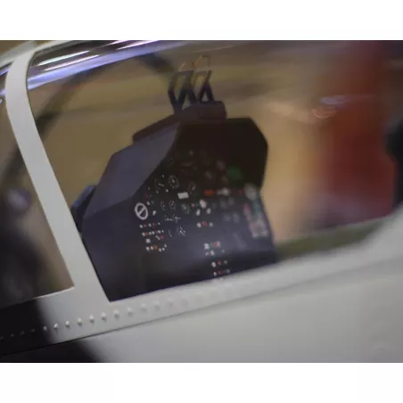 Cobra Bell AH-1W Camouflage  classe 700 Roban Compactor